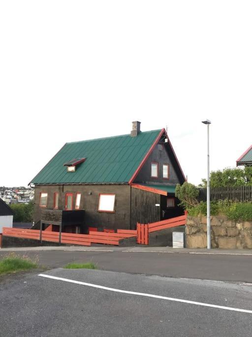 Apartment In The Center Of Torshavn, Free Parking. Luaran gambar
