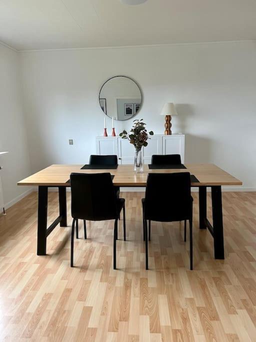 Apartment In The Center Of Torshavn, Free Parking. Luaran gambar